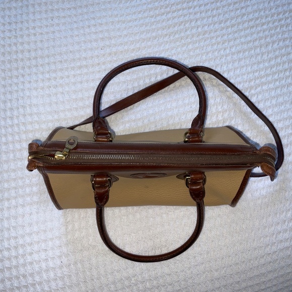 Authentic Dooney and Bourke Handbag - Picture 5 of 7
